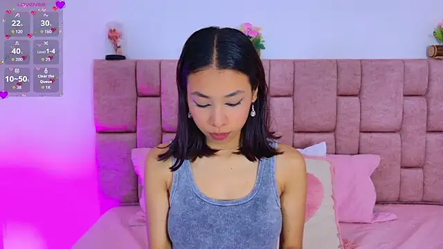 Snapshot of ScarlettLuxe chatting on December 4, 7:22 pm ScarlettLuxe online show from December 4, 7:22 pm