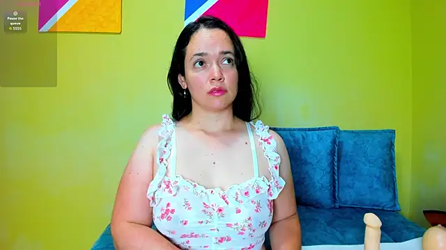 Snapshot of loreen_grey chatting on November 3, 8:10 pm loreen grey online show from November 3, 8:10 pm