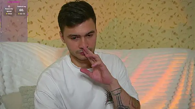 johnstoneisland online show from July 15, 6:46 pm