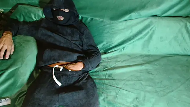 JUSTFORRICH online show from January 12, 2:44 pm