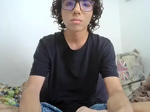 BBoyLatino0 online show from October 10, 6:07 pm