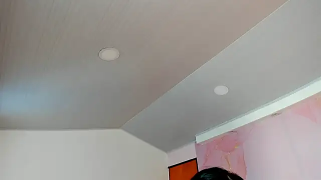 milk candy18 online show from September 25, 12:20 pm