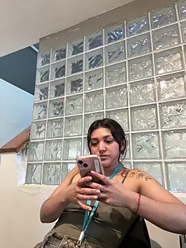 sisylucky online show from April 23, 4:53 pm