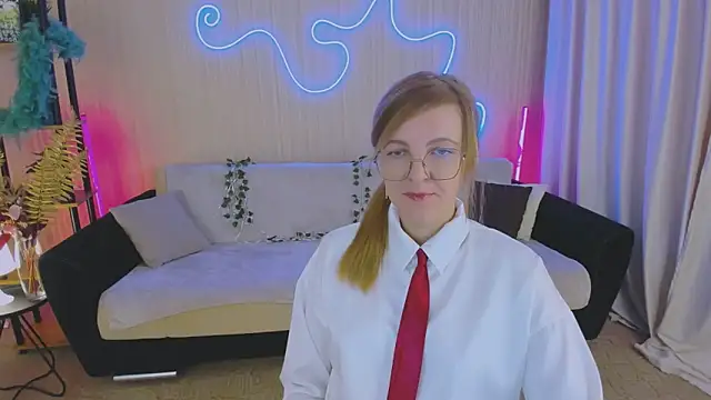 Snapshot of YourUniverser chatting on October 15, 4:23 am YourUniverser online show from October 15, 4:23 am