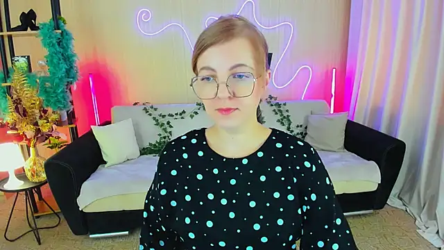 YourUniverser online show from November 18, 9:14 am