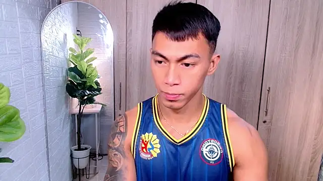 PinooyMilker online show from October 3, 2:19 am