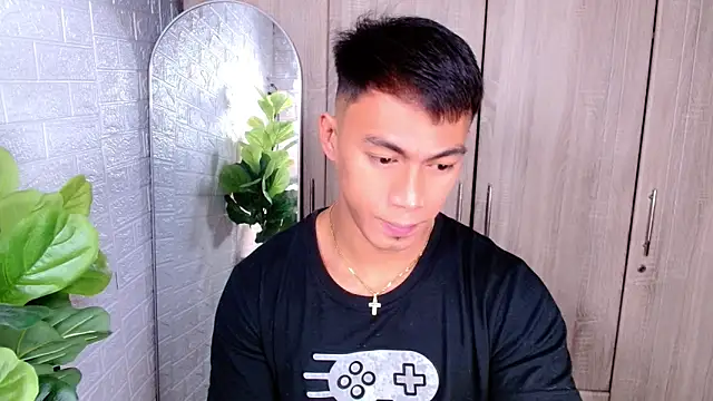 PinooyMilker online show from October 18, 4:48 am