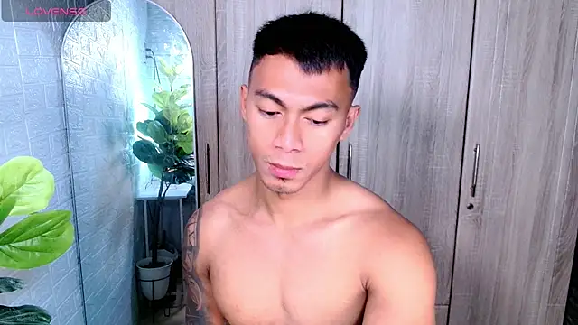 PinooyMilker online show from March 27, 6:18 pm