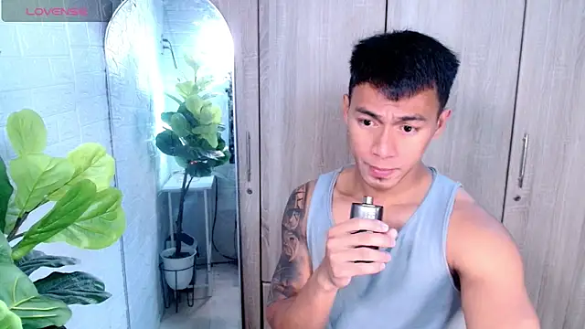 PinooyMilker online show from April 10, 4:50 am