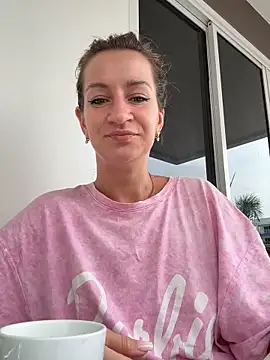 Snapshot of EvvaMur chatting on November 19, 1:38 am EvvaMur online show from November 19, 1:38 am