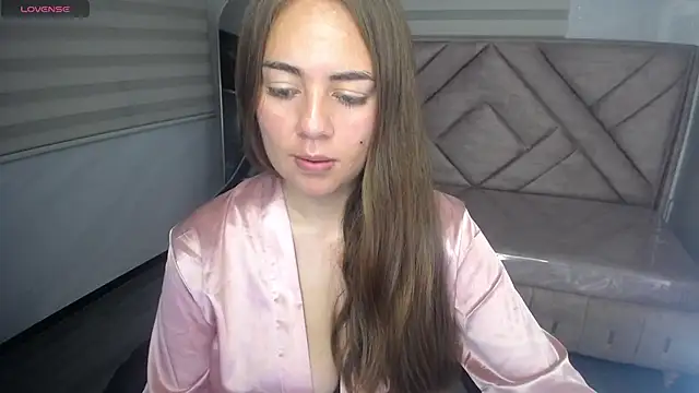 Luna Star v online show from October 4, 3:15 am