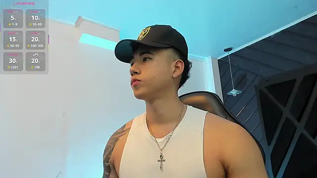 Draven Marceaux online show from December 18, 11:27 am