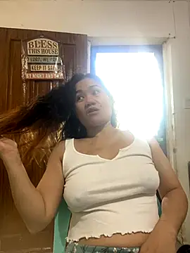 Snapshot of wildpussycat69 chatting on October 28, 6:17 am wildpussycat69 online show from October 28, 6:17 am