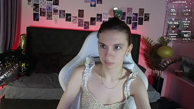 kaleriyaa  online show from January 8, 1:30 am