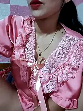 Snapshot of Ingrid428 chatting on May 28, 3:42 pm Ingrid428 online show from May 28, 3:42 pm