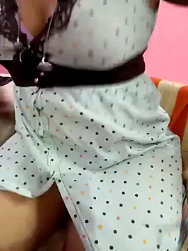 Snapshot of Ruhi-ki-Jaan chatting on December 15, 5:39 pm Ruhi-ki-Jaan online show from December 15, 5:39 pm