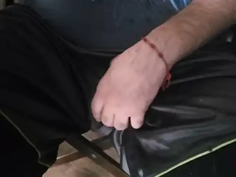 BabyBearMilk online show from April 6, 4:30 pm