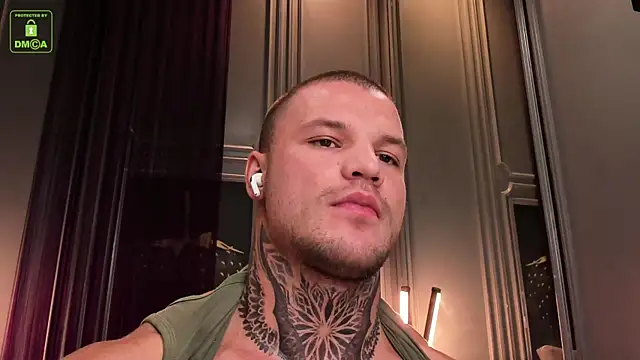 Snapshot of OliverSport chatting on December 23, 1:35 pm OliverSport online show from December 23, 1:35 pm