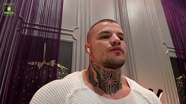 Snapshot of OliverSport chatting on January 3, 10:31 am OliverSport online show from January 3, 10:31 am