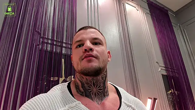 Snapshot of OliverSport chatting on January 22, 10:40 am OliverSport online show from January 22, 10:40 am