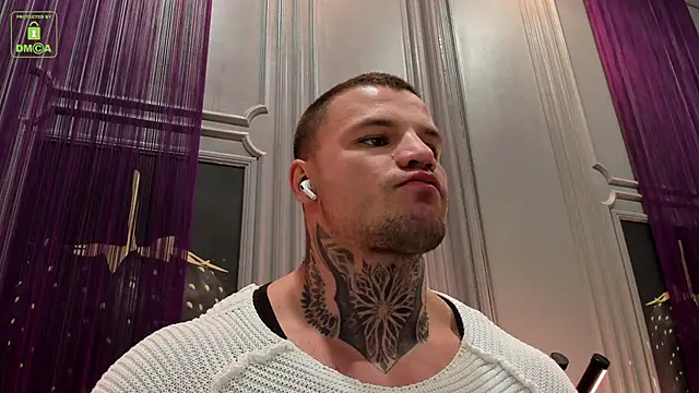 Snapshot of OliverSport chatting on January 28, 3:14 pm OliverSport online show from January 28, 3:14 pm