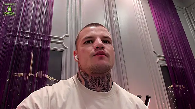 Snapshot of OliverSport chatting on February 9, 3:34 pm OliverSport online show from February 9, 3:34 pm