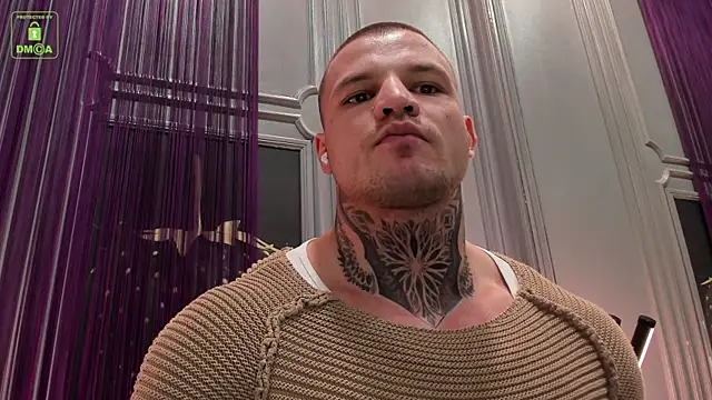 Snapshot of OliverSport chatting on February 26, 3:41 pm OliverSport online show from February 26, 3:41 pm