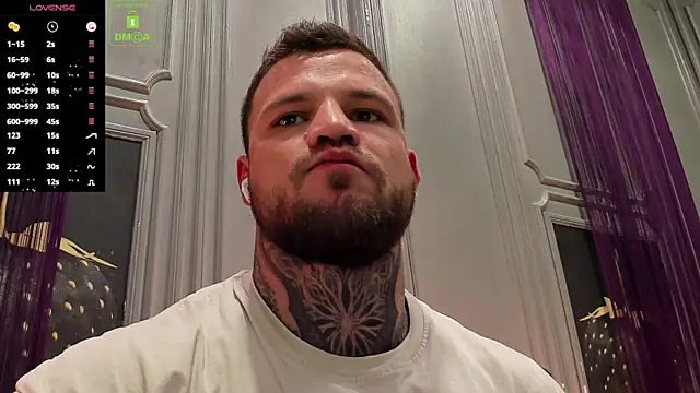 Snapshot of OliverSport chatting on October 11, 3:32 pm OliverSport online show from October 11, 3:32 pm