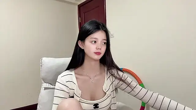 Nicole-13 online show from April 21, 10:45 pm