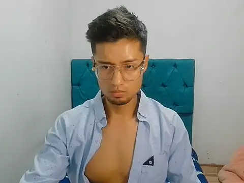 Snapshot of sebasbabyhot chatting on June 11, 4:32 am sebasbabyhot online show from June 11, 4:32 am