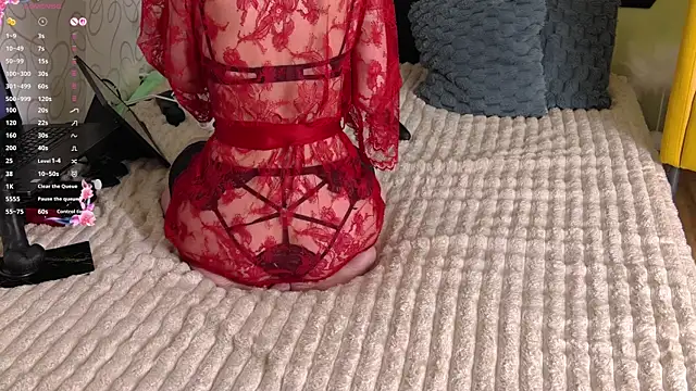 Snapshot of sexy-school chatting on October 26, 1:39 pm sexy-school online show from October 26, 1:39 pm