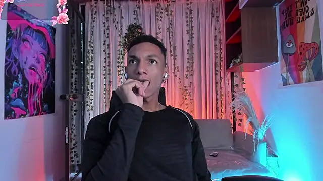 JulienSaint online show from January 7, 11:23 am