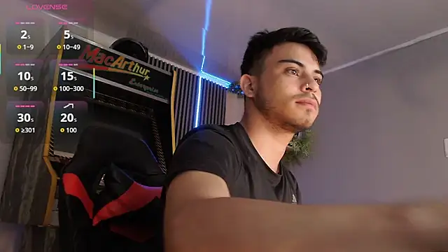 Bastian MCcormick online show from September 22, 1:46 pm