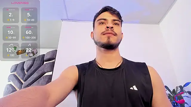 Bastian MCcormick online show from April 19, 1:21 pm