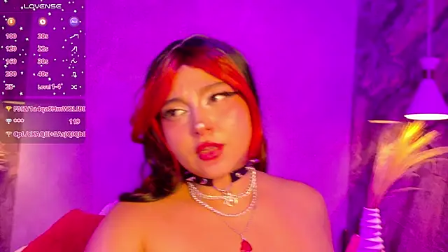 Snapshot of SamanthaaReed chatting on September 25, 3:54 am SamanthaaReed online show from September 25, 3:54 am