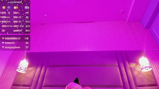 Snapshot of SamanthaaReed chatting on October 24, 3:58 am SamanthaaReed online show from October 24, 3:58 am