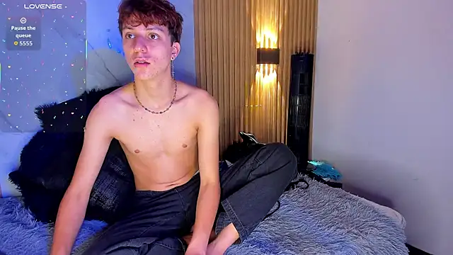 Snapshot of IM_DAREN chatting on September 27, 12:21 pm IM DAREN online show from September 27, 12:21 pm