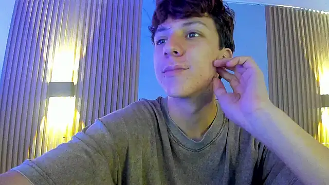 Snapshot of IM_DAREN chatting on October 4, 11:52 am IM DAREN online show from October 4, 11:52 am