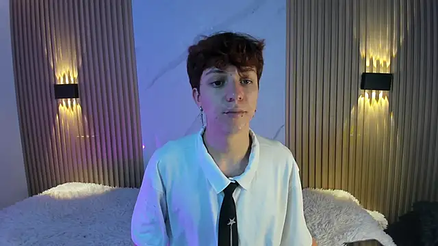 Snapshot of IM_DAREN chatting on October 14, 1:01 pm IM DAREN online show from October 14, 1:01 pm