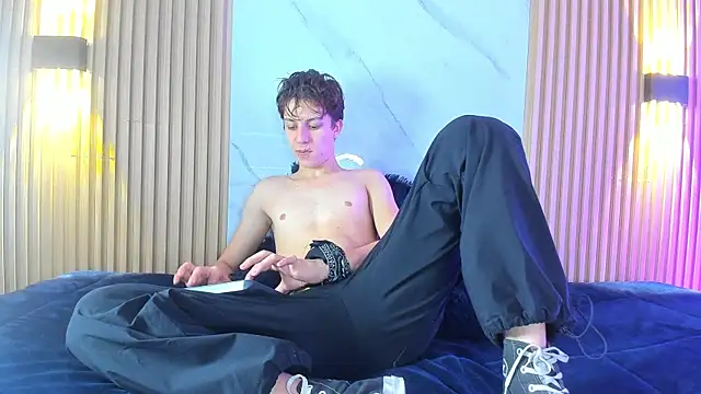 Snapshot of IM_DAREN chatting on November 4, 11:42 am IM DAREN online show from November 4, 11:42 am