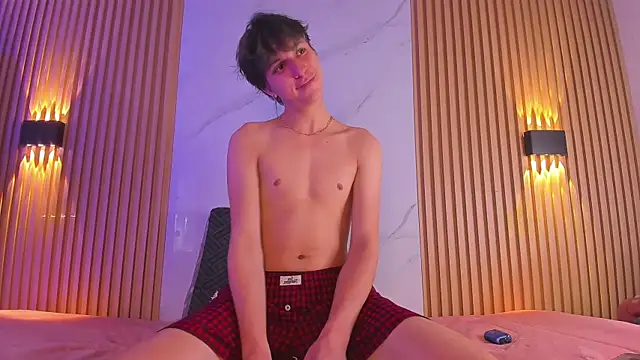 Snapshot of IM_DAREN chatting on December 5, 4:10 am IM DAREN online show from December 5, 4:10 am