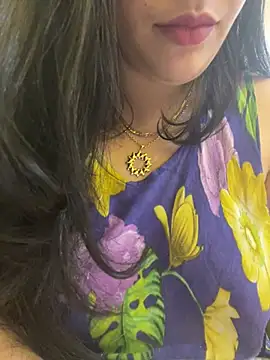 Snapshot of Bold-arabic-vibes chatting on July 18, 2:32 pm Bold-arabic-vibes online show from July 18, 2:32 pm