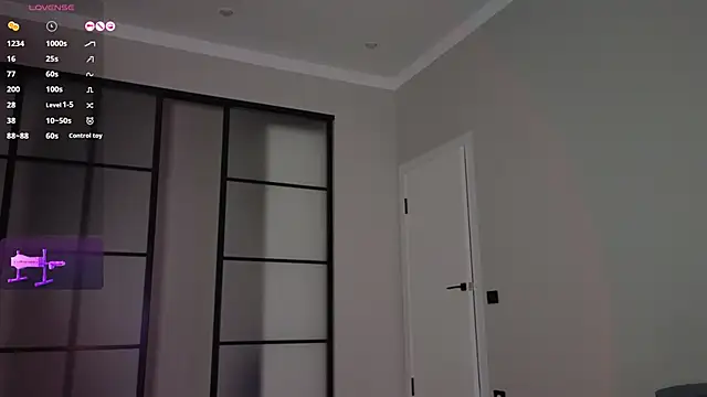 Snapshot of lunajii chatting on October 12, 1:59 am lunajii online show from October 12, 1:59 am