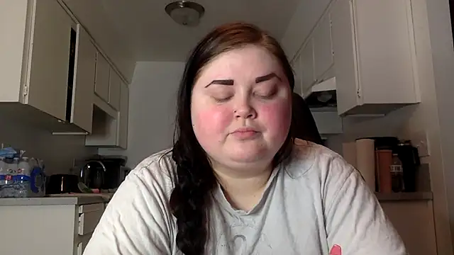 JJbaby1 online show from November 17, 3:29 pm