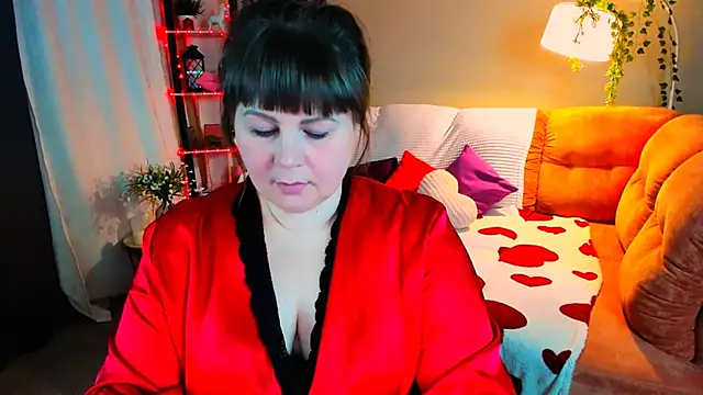 CrystaalStaar online show from April 13, 7:52 pm