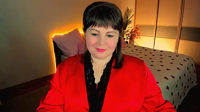 CrystaalStaar online show from April 23, 8:22 pm