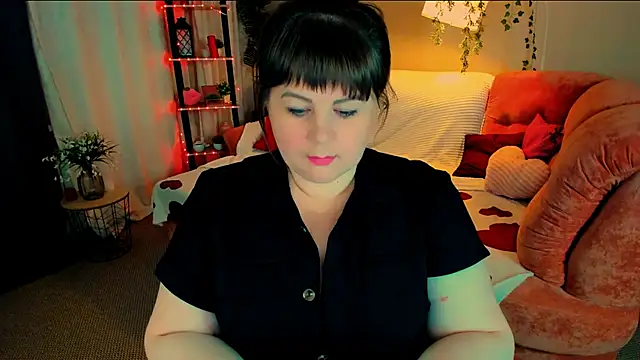 Snapshot of CrystaalStaar chatting on June 6, 10:03 pm CrystaalStaar online show from June 6, 10:03 pm