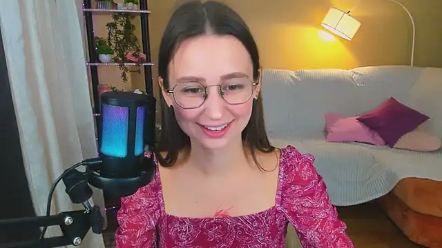 YourLovellyStory online show from September 16, 11:33 am