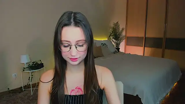 YourLovellyStory online show from October 8, 9:18 am