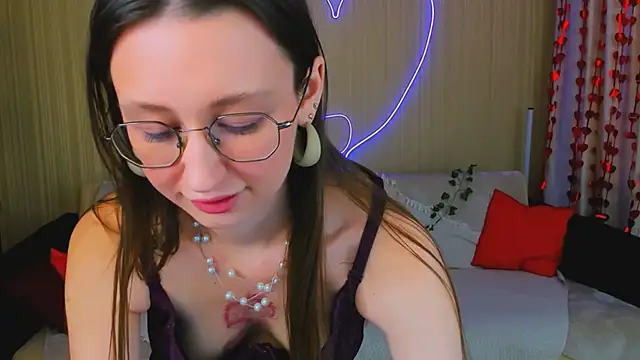 YourLovellyStory online show from March 8, 11:58 am